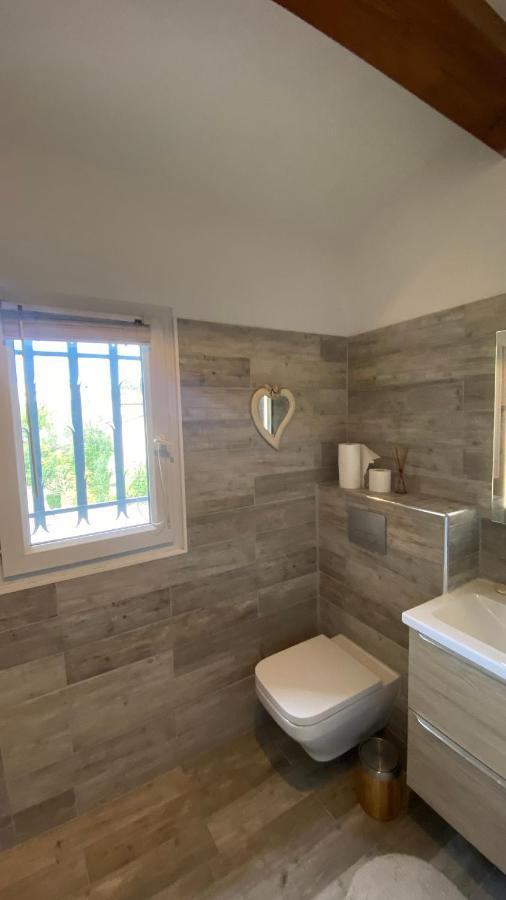 Les Magnolias Bed & Breakfast Marseille Exterior photo