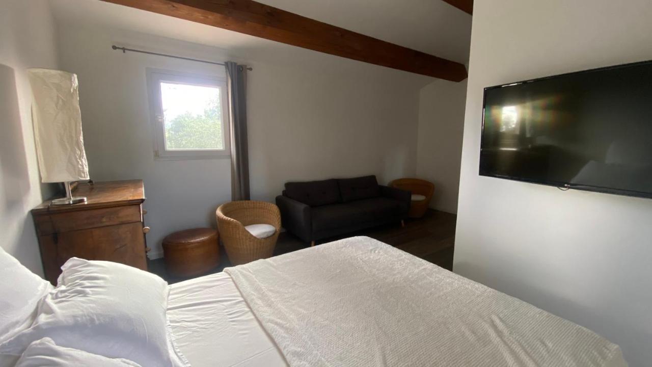 Les Magnolias Bed & Breakfast Marseille Exterior photo